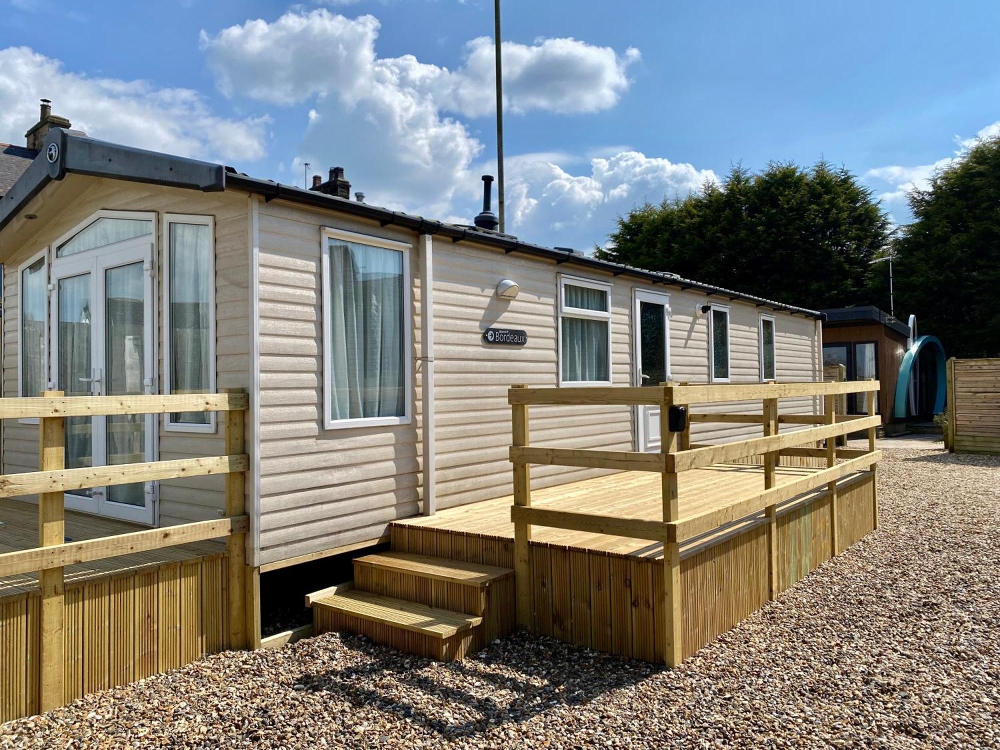 Elletson Park Wood Fired Hot Tubs, Caravans & Pods Pilling Ngoại thất bức ảnh